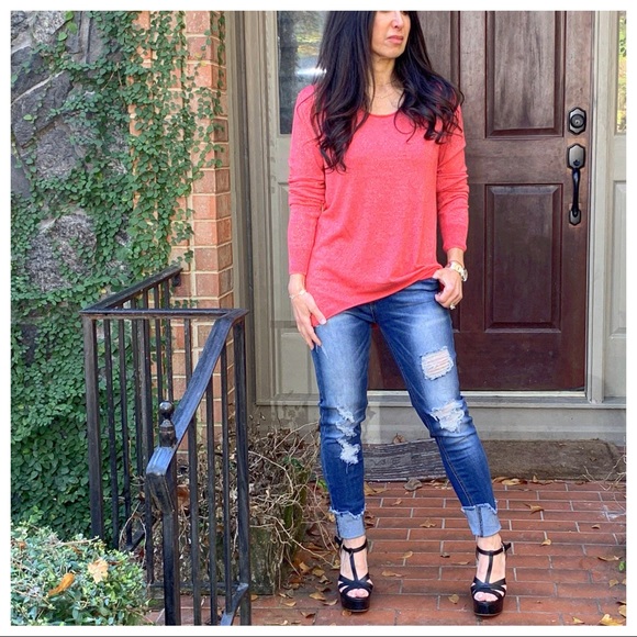 ✨LAST ONE✨PARIS✨CHIC sparkly chic Holiday sweater - Picture 6 of 8